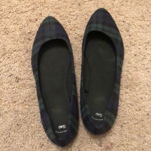 gap flats women’s size 9 green and navy plaid